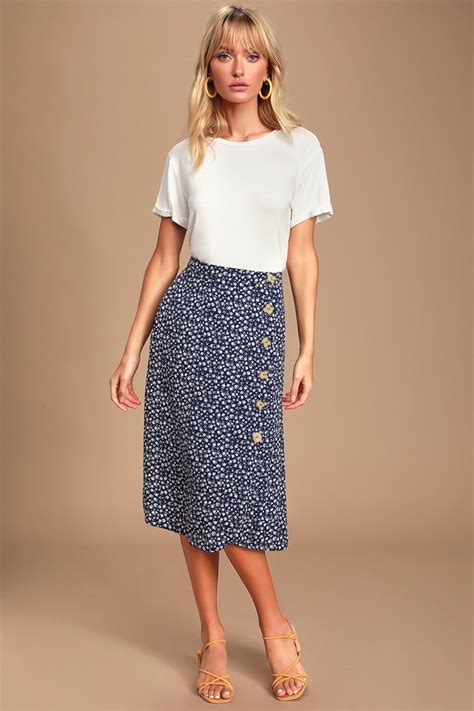 navy blue mid length skirt.